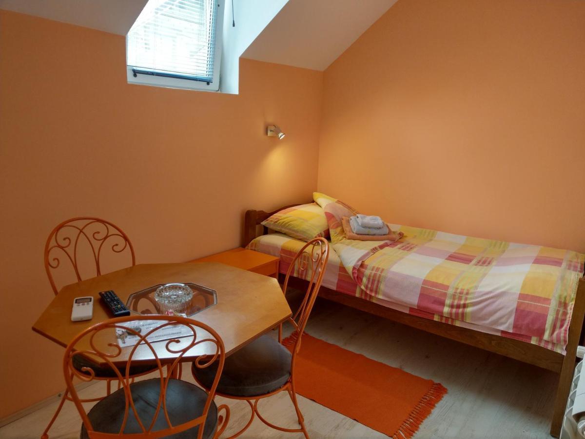 Apartment Harmonija Апатин Екстериор снимка